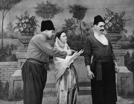 Members of the Workers’ Theatre Studio performing Yaskravi Zirky (Bright stars) in Winnipeg, 1935. From the private collection of Larissa Stavroff.